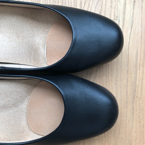 Naturalizer Women's Black High Heels | Size 7M - Picture 3 of 9